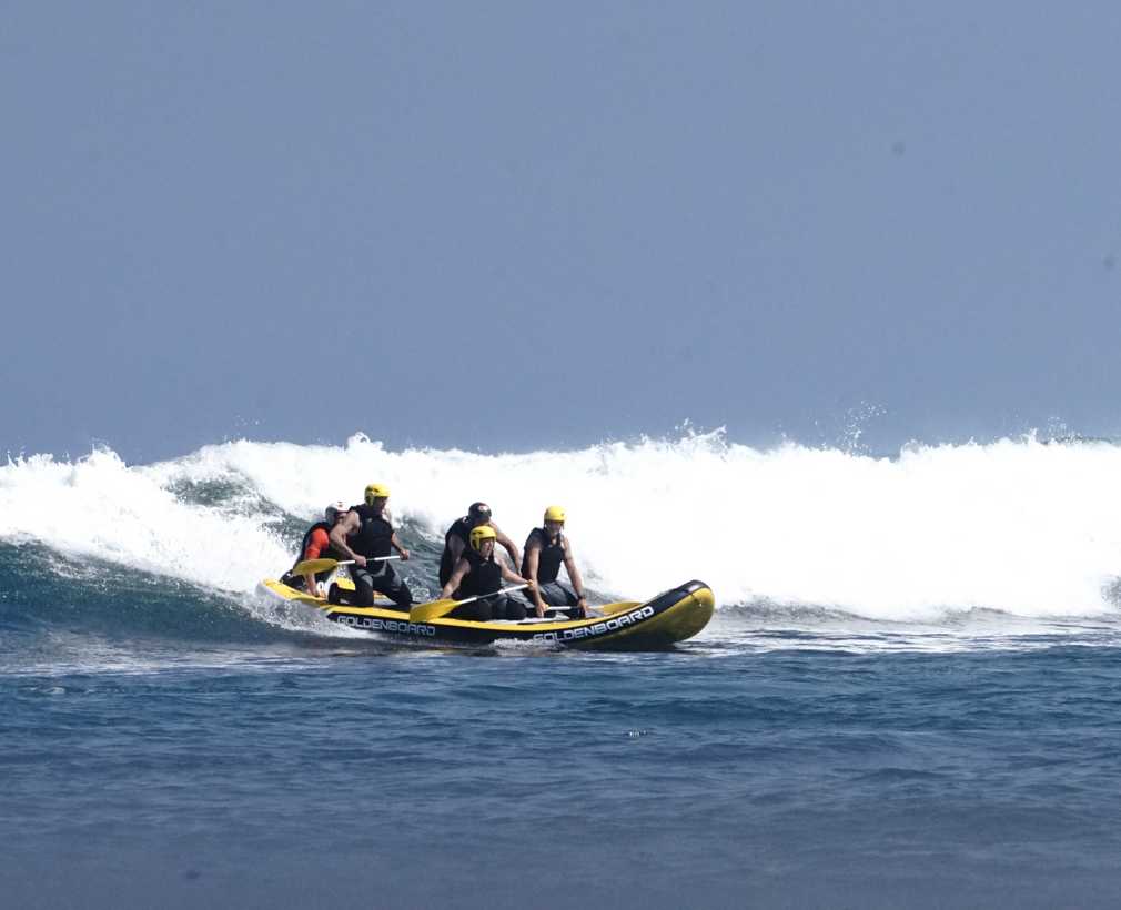 wave raft pays basque
